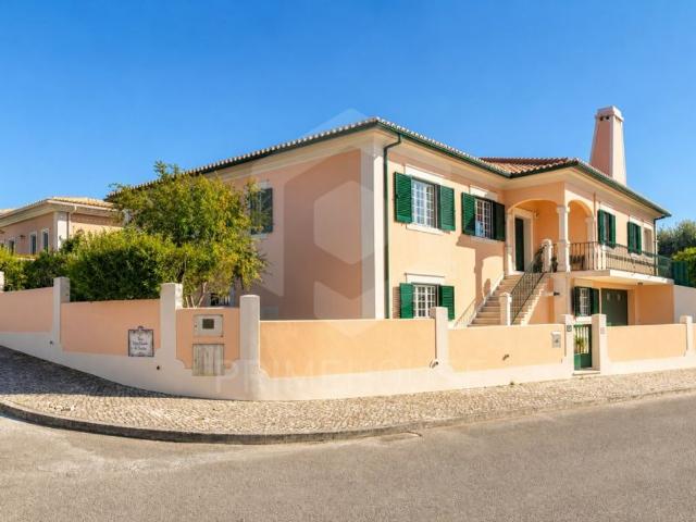 para alugar Casa de alto padrão de 405 m2, Oleiros, Setúbal