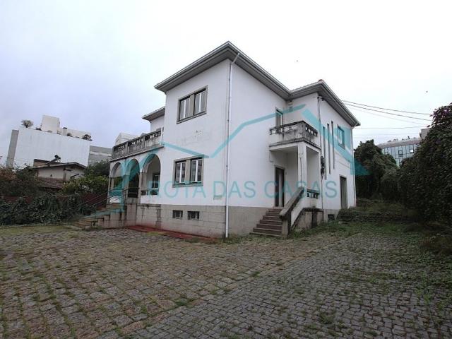 para alugar Casa Exclusiva de 450 m2, Paredes, Portugal