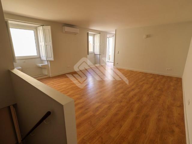 para alugar Duplex de luxo de 157 m2, Porto