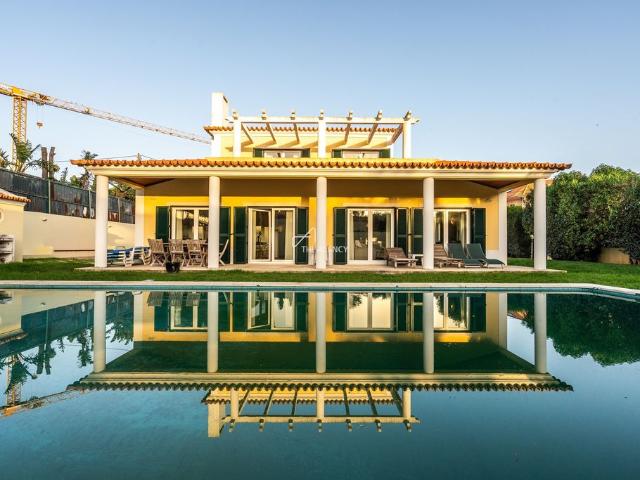 para alugar Exclusiva mansão de 319 m2, Guia, Lisboa