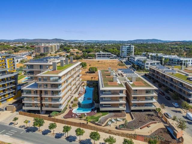 para alugar Luxuoso apartamento de 157 m2, Quarteira, Portugal