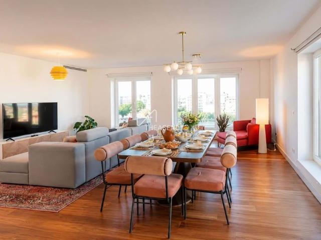 para alugar Luxuoso apartamento de 216 m2, Campolide, Lisboa