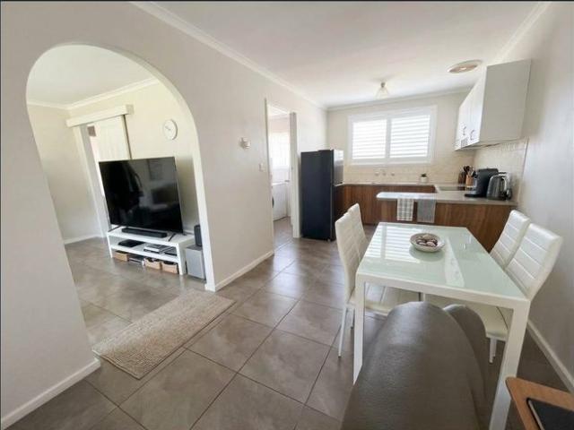 Para Hills West 1/6Ceafield Road 2br unit