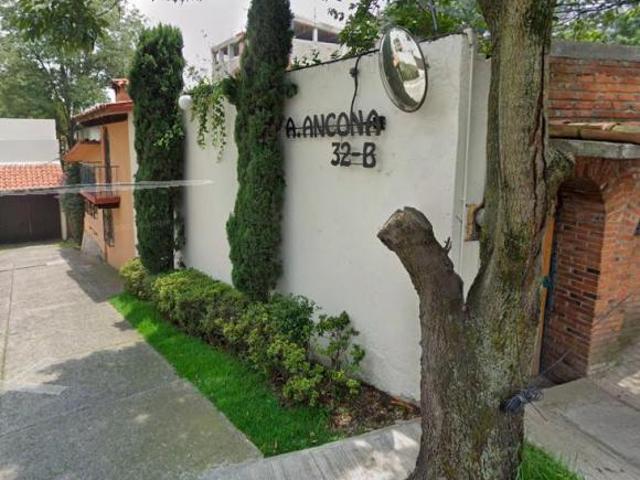Para Remodelar Casa con Gran Potencial y Amplios Espacios en Antonio Ancona, Cuajimalpa