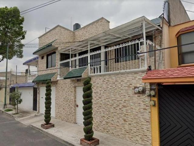 ¡PARA TI EXCLUSIVA Y MODERNA CASA EN AZCAPOTZALCO, REMATE BANCARIO!