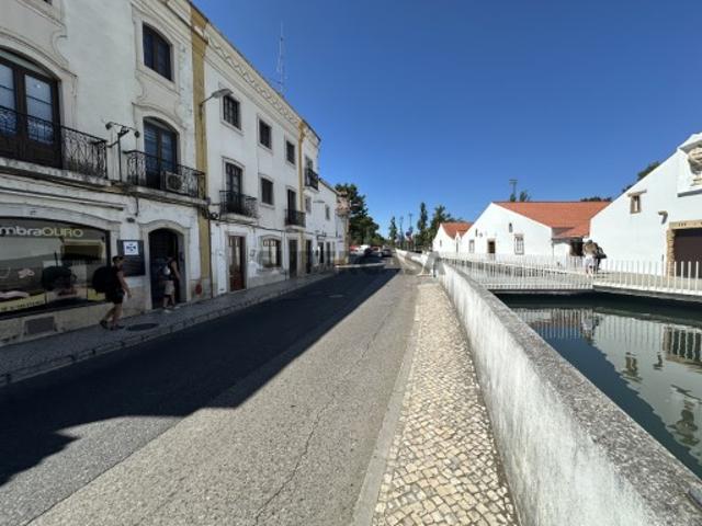 Para Venda Prédio com Potencial de Investimento Centro Histórico de Tomar