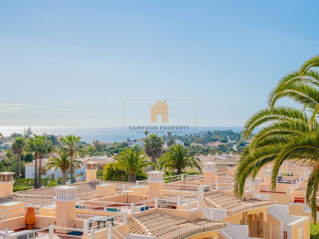 Para venda T1 de luxo, remodelado, com vista mar em Carvoeir. 55m² Lagoa e Carvoeiro
