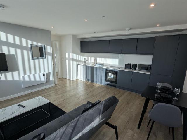Paragon House 112C, 48 Seymour Grove M16, 1 bed flat to rent, £1,050 pcm | PrimeLocation