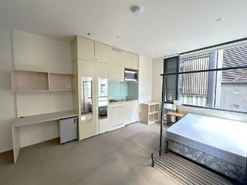 Paragon Real Estate MELBOURNE CBD FULLY FURNISHED STUDIO