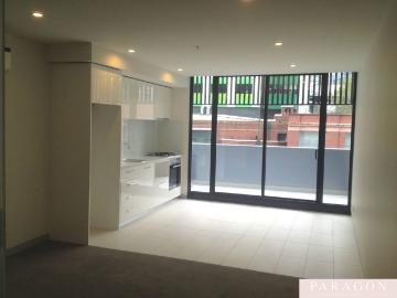 Paragon Real Estate Convenient City Living 3 Bedroom Apartment with 2 Toilets and Optional Parking