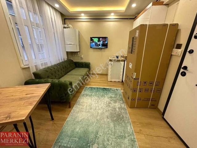 Para'dn Gülbaharda Cadde 1 Dk Otobüs 5 Dk 2+1 Daire