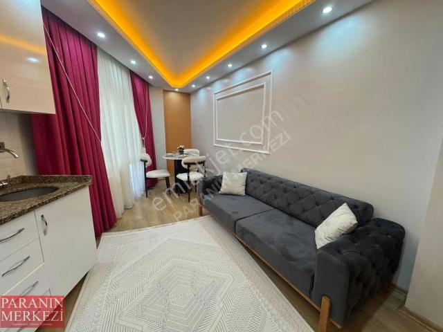 Paradan Full Sıfır Eşyalı Cadde Dibi 2+1 Daire