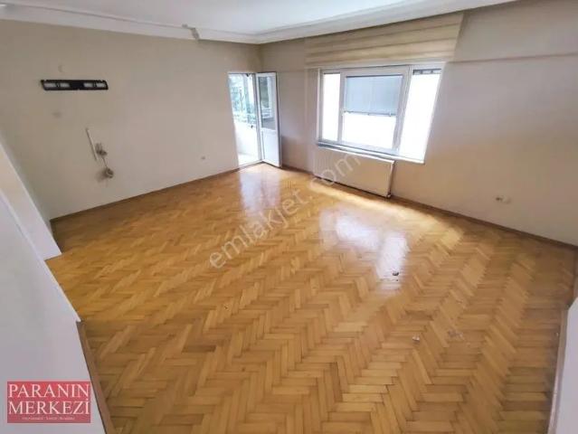 Para'dan İçerenköy Merkezde Bahçeli 3+1 Dubleks Geniş Daire