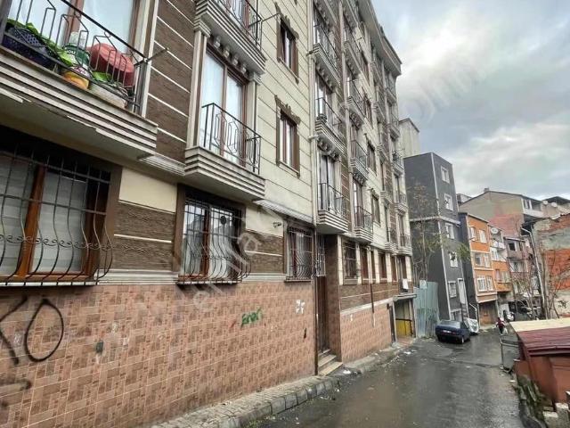 Para'dan Şişlide Bilgi Ünv 2 Dk Lüks 1+0