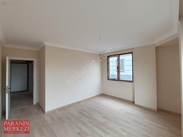 Para'dan Sancaktepe'de Sıfır+balkonlu Geniş 2+1 Kiralık Daire