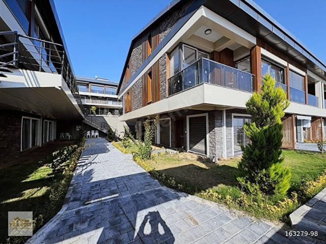 PARADİSE LİFE SİTESİNDE 1+1 BAHÇE KATI DAİRE