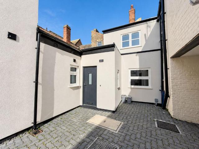 Paradise Lane, King's Lynn PE30 1 bed semi detached house to rent £795 pcm £183 pw