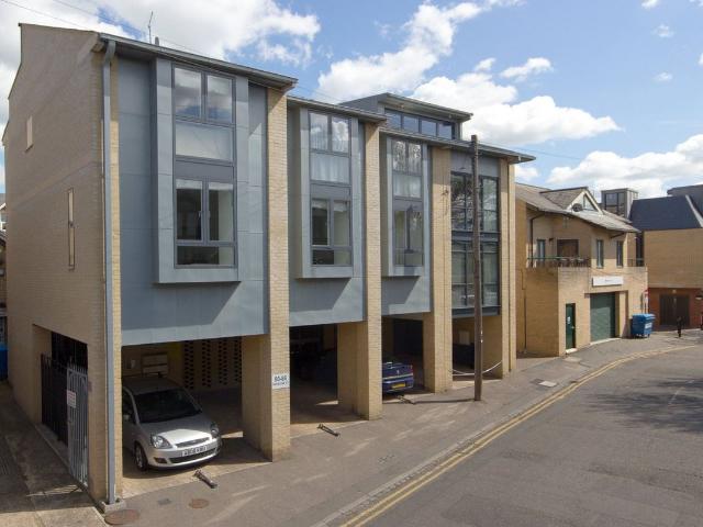 Paradise Street, Cambridge CB1, 3 bed flat to rent, £1,900 pcm | PrimeLocation