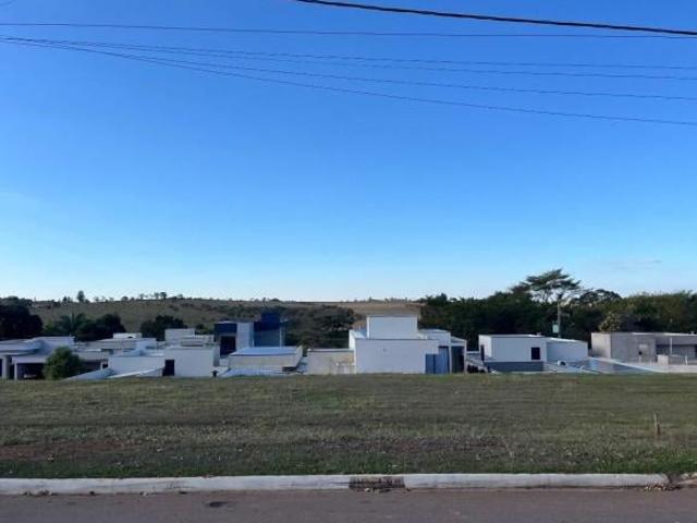 Paraíso nas Alturas: Onde o céu é o limite mas o preço não !