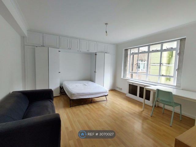Paramount Court, London WC1E, Studio to rent, £1,800 pcm | PrimeLocation