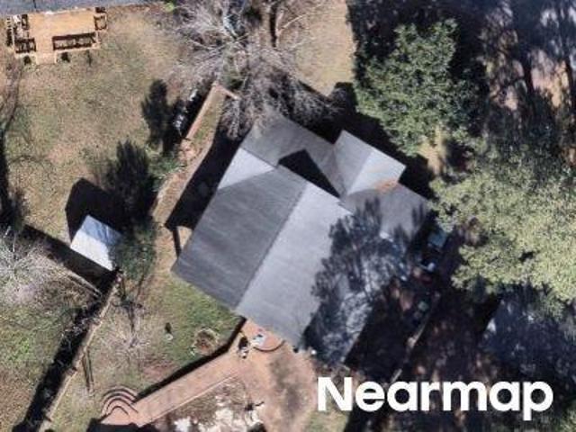 Paramount Dr