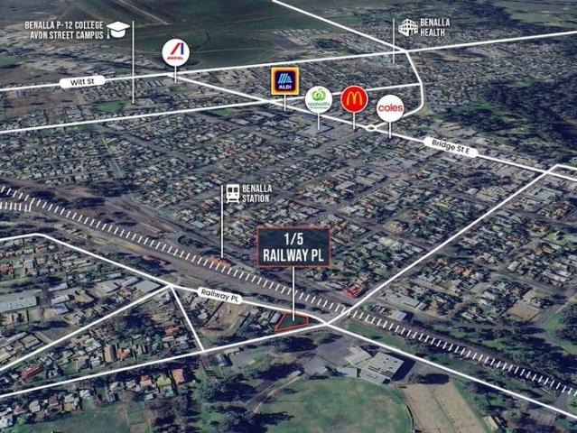 Paramount Location, Excellent Development Opportunity!