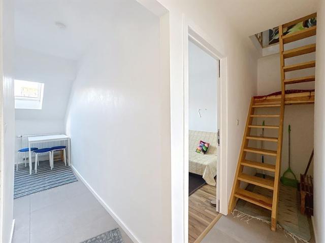 Parc Josaphat! LOCATION COURTE DUREE!Appartement duplex meublé 2 chambres