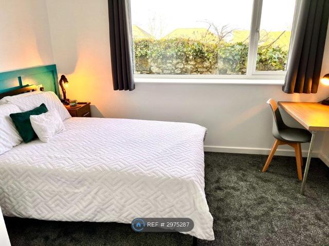Parc Vean House, Redruth TR15, Room to rent, £595 pcm | PrimeLocation