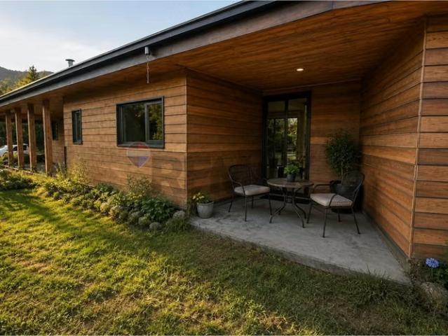 Parcela con casa y cabañas pucon | 6 dormitorios por 7800.00 en Pucón