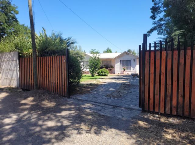 Parcela con Casa y Departamento Interior en Pirque