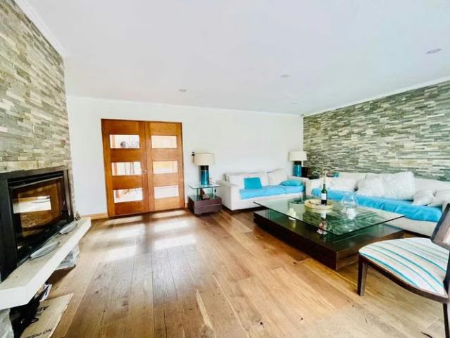 Parcela con hermosa casa con cancha de golf 1291 | dormitorios por 15900.00 en Talagante