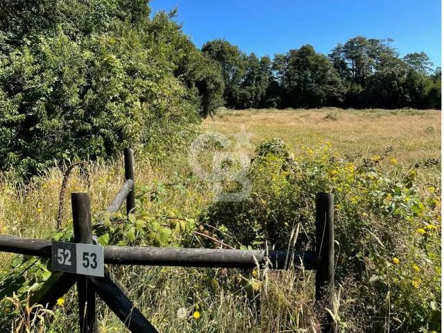 Parcela con río, bosque nativo y vista al volcán | 0 dormitorios por 2200.00 en Puerto Montt
