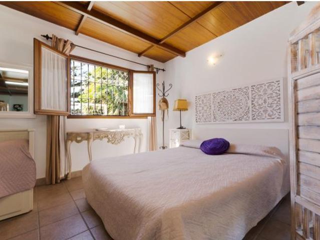 Parcela de 7.847 m2 con suelo industrial y rústico en La Laguna, Mijas