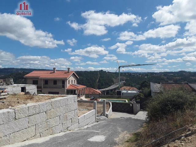 PARCELA EDIFICABLE CON PROYECTO Y LICENCIA EN A VALENZA