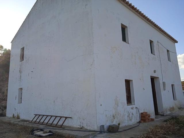 PARCELA EN ALMOGIA CON CASA A REFORMAR¡