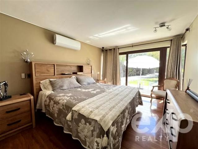 Parcela en Lo Pinto 5.000 m Piscina y quincho | 4 dormitorios por 16990.00 en Colina