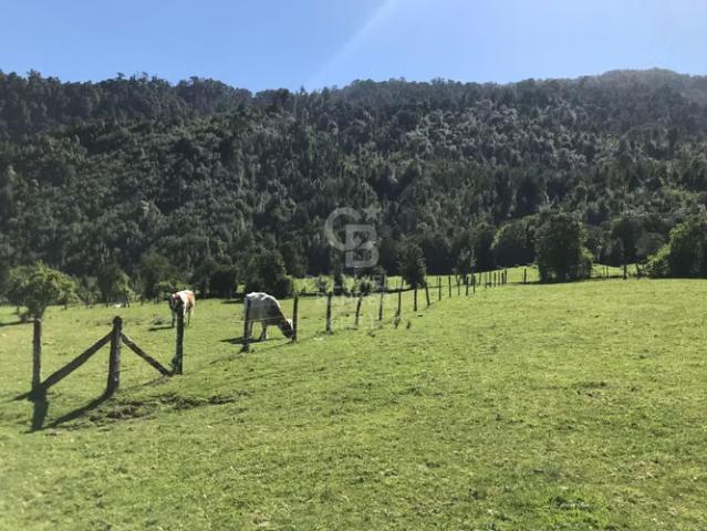 Parcela en sector Ralún con vista al Volcán Yates. 0 dormitorios por 74500. 00 en Cochamó