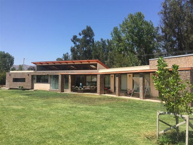PARCELA EN TALAGANTE 6DORM/3B. VENDE SU DUEÑO