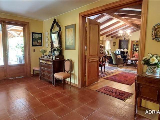 Departamento remodelado en venta en Las Condes
