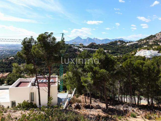 Parcela única con vistas panorámicas a la bahía y a la monta. 0m² Altea