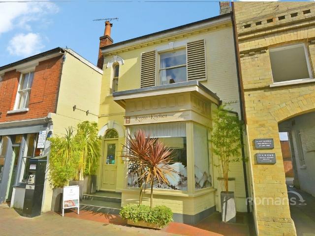 Parchment Street, Winchester SO23, 3 bed flat to rent, £1,800 pcm | PrimeLocation