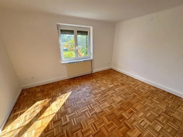 Pärchenwohnung 3 Zimmerwohnung mit Gartenanteil in Enns / Nähe Kaserne