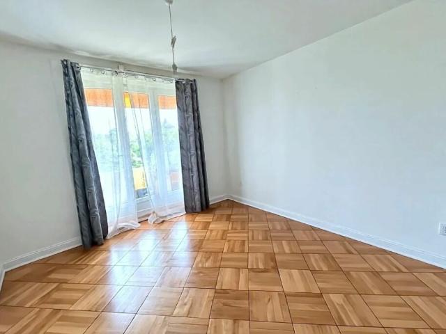 Parcs 153, 3 pièces au rez Est