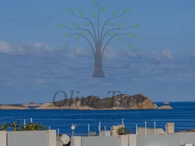 Pareado en alquiler en Cala Tarida, Ibiza