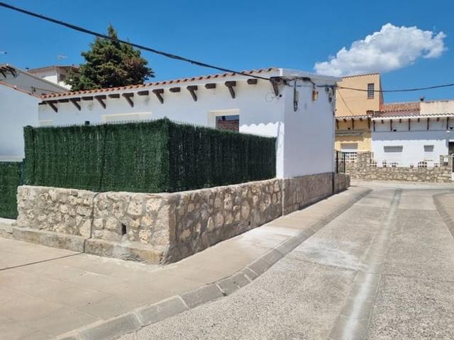 Pareado en venta en Mequinenza, Zaragoza