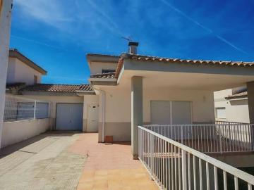 Pareado en venta en Montserrat, Valencia