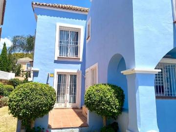 Pareado en venta en Nueva Andalucia, Málaga Costa del Sol