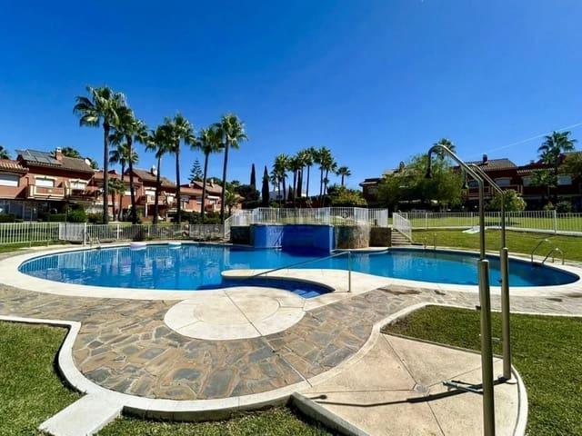 Pareado en venta en Atalaya Isdabe, Málaga Costa del Sol