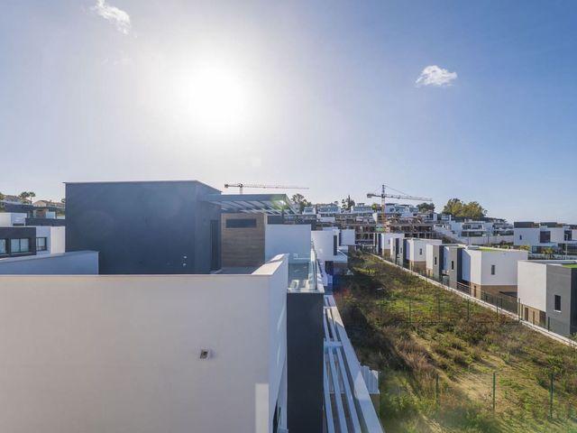 Pareado en venta en Atalaya Isdabe, Málaga Costa del Sol