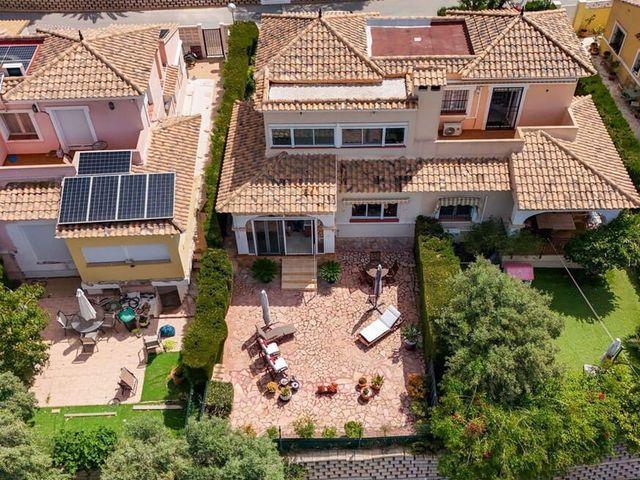 Pareado en venta en Alicante / Alacant, Alicante Costa Blanca
